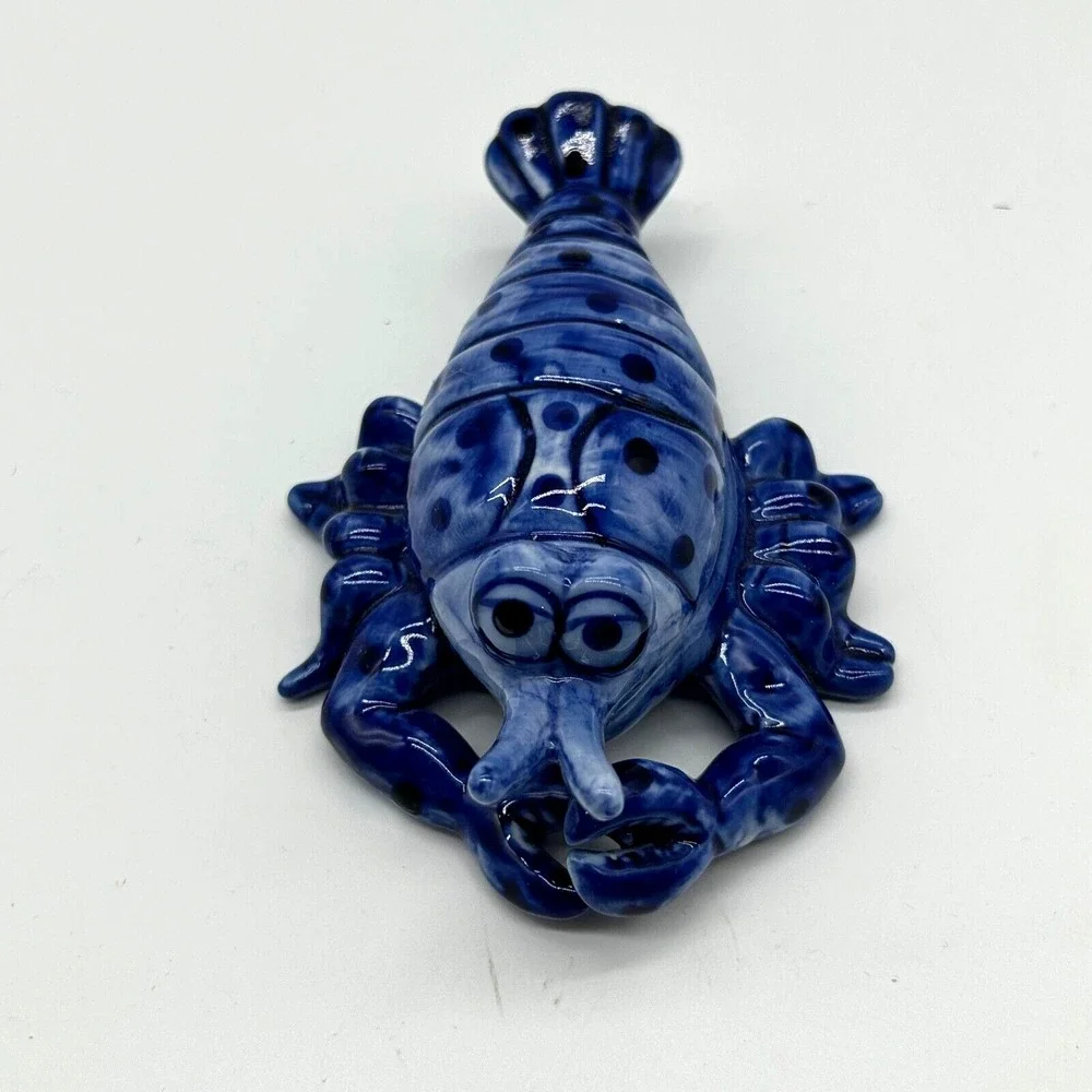 Vintage Blue‎ Lobster Porcelain Hinged Trinket Jewelry Box